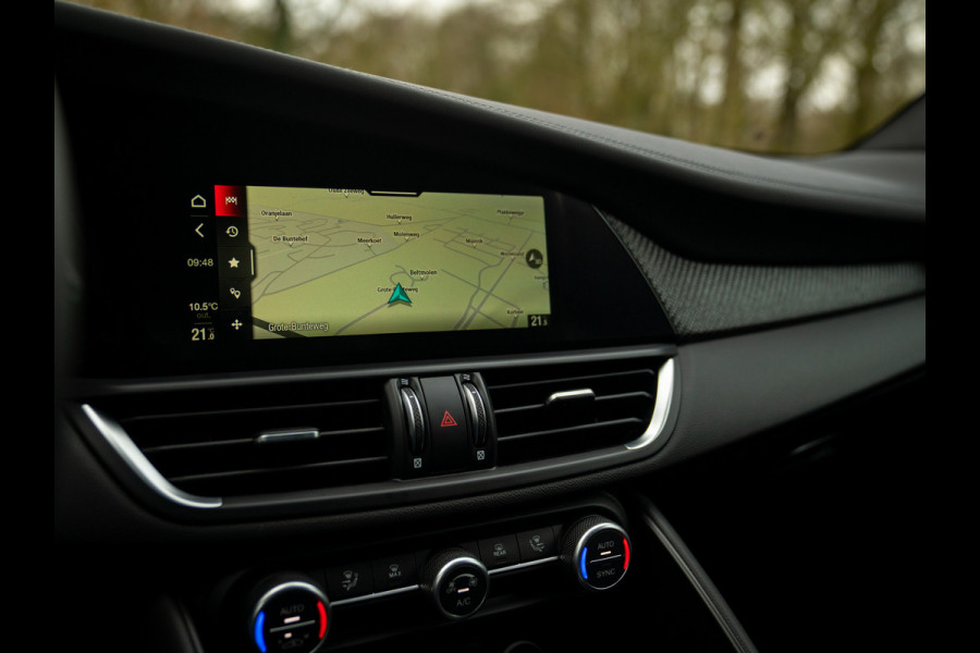 Alfa Romeo Giulia 2.9 V6 Quadrifoglio MY26 | Facelift | Carbon stoelen | Akrapovic | Harman/Kardon