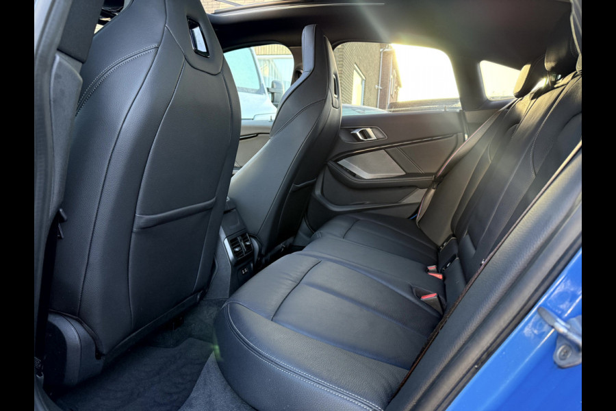 BMW 2 Serie Gran Coupé 218i High Executive M-Sport Panoramadak, Harman/Kardon