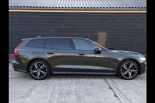 Volvo V60 2.0 T8 Recharge AWD R-Design - Pano l Mem. l HUD l Trekhaak l H/K