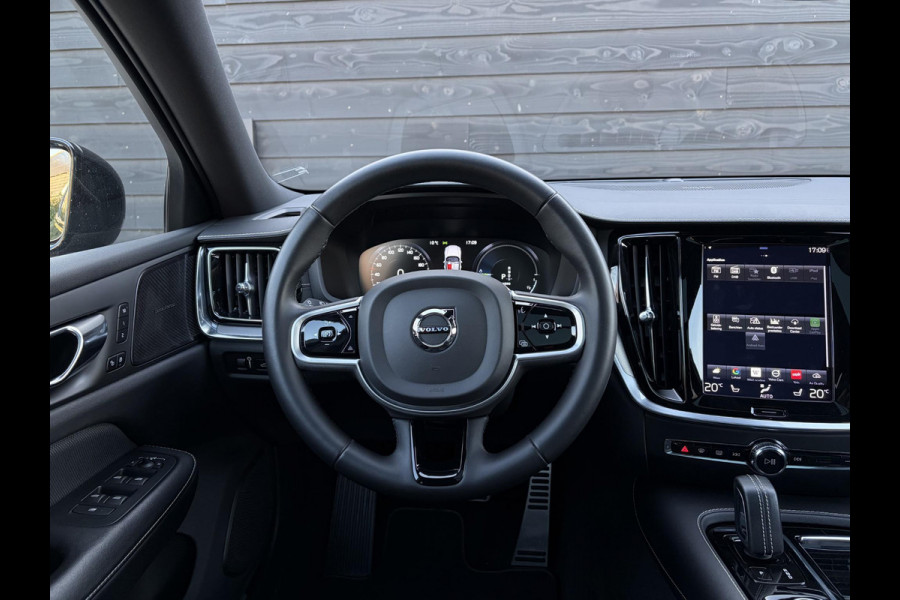 Volvo V60 2.0 T8 Recharge AWD R-Design - Pano l Mem. l HUD l Trekhaak l H/K
