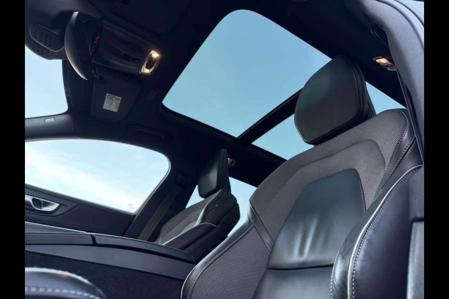 Volvo V60 2.0 T8 Recharge AWD R-Design - Pano l Mem. l HUD l Trekhaak l H/K