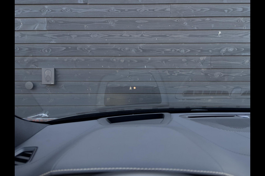 Volvo V60 2.0 T8 Recharge AWD R-Design - Pano l Mem. l HUD l Trekhaak l H/K