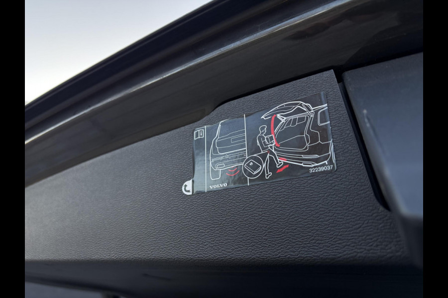 Volvo V60 2.0 T8 Recharge AWD R-Design - Pano l Mem. l HUD l Trekhaak l H/K