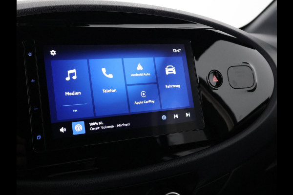 Toyota Aygo X 1.0 VVT-i MT Pulse GARANTIE TOT 03-2035! . STOELVERWARMING . APPLECARPLAY & ANDRIOD AUTO . ACHTERUITRIJ CAMERA .