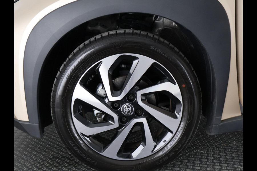 Toyota Aygo X 1.0 VVT-i MT Pulse GARANTIE TOT 03-2035! . STOELVERWARMING . APPLECARPLAY & ANDRIOD AUTO . ACHTERUITRIJ CAMERA .