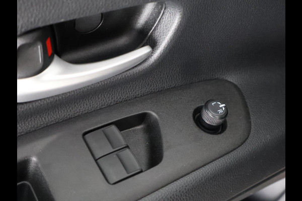 Toyota Aygo X 1.0 VVT-i MT Pulse GARANTIE TOT 03-2035! . STOELVERWARMING . APPLECARPLAY & ANDRIOD AUTO . ACHTERUITRIJ CAMERA .