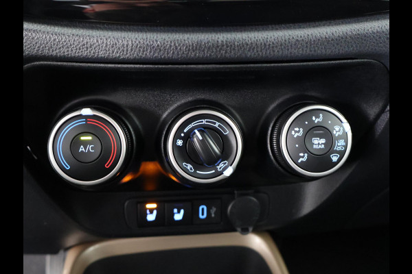 Toyota Aygo X 1.0 VVT-i MT Pulse GARANTIE TOT 03-2035! . STOELVERWARMING . APPLECARPLAY & ANDRIOD AUTO . ACHTERUITRIJ CAMERA .