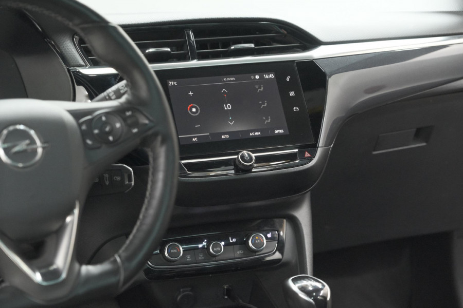 Opel Corsa 1.2 Turbo 100 Ultimate | Panoramadak | Camera | Dodehoekdetectie | Apple Carplay
