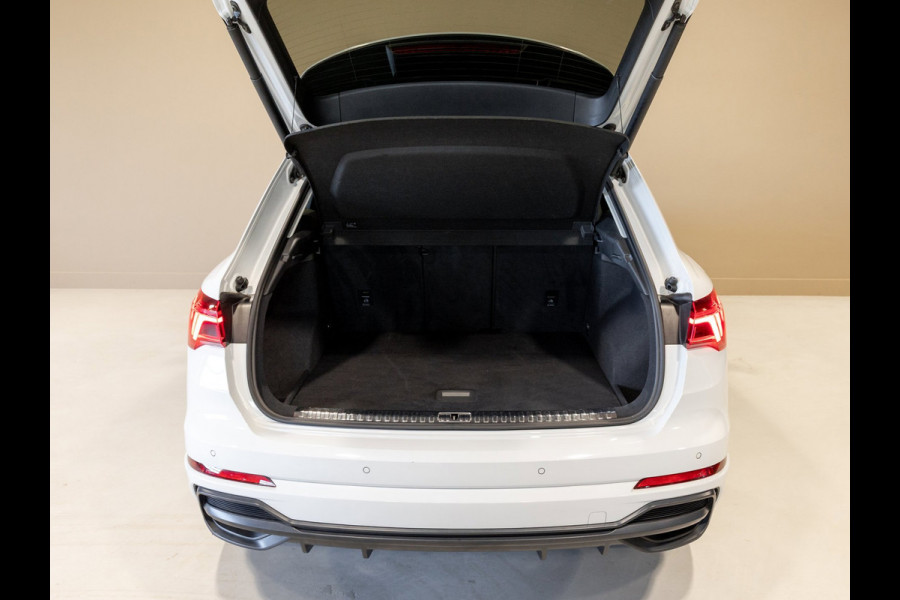 Audi Q3 35 TFSI 2x S-Line / 150pk / Achteruitrij camera / Stoelverwarming / Dodehoek assistent /