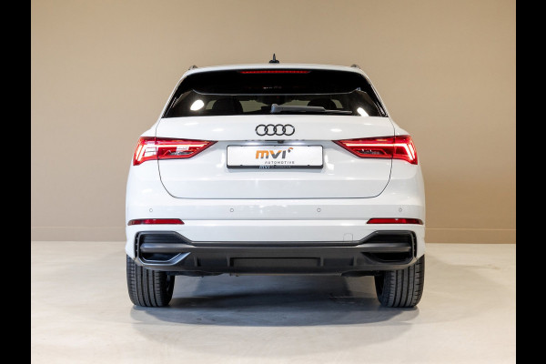 Audi Q3 35 TFSI 2x S-Line / 150pk / Achteruitrij camera / Stoelverwarming / Dodehoek assistent /