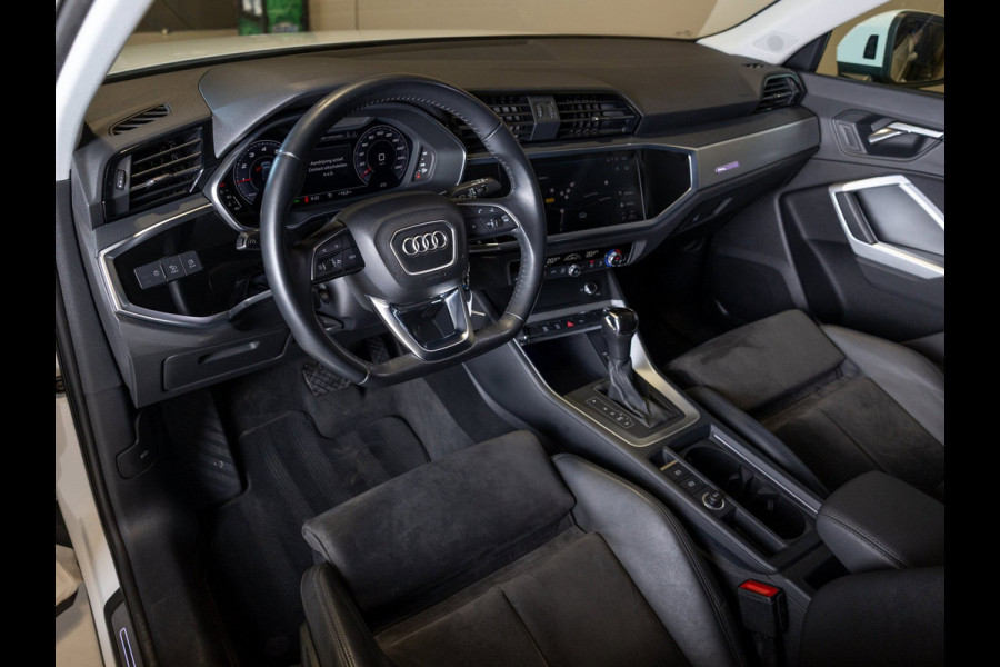 Audi Q3 35 TFSI 2x S-Line / 150pk / Achteruitrij camera / Stoelverwarming / Dodehoek assistent /