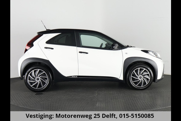 Toyota Aygo X 1.0 BLACK & WHITE SPECIAL EDITION GARANTIE 6-2033 CARPLAY NAVIGATIE.ADAPTIEVE CRUISE. SPECIAL EDITION PACK