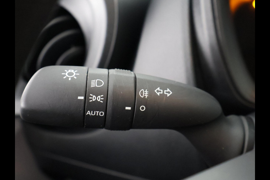 Toyota Aygo X 1.0 BLACK & WHITE SPECIAL EDITION GARANTIE 6-2033 CARPLAY NAVIGATIE.ADAPTIEVE CRUISE. SPECIAL EDITION PACK