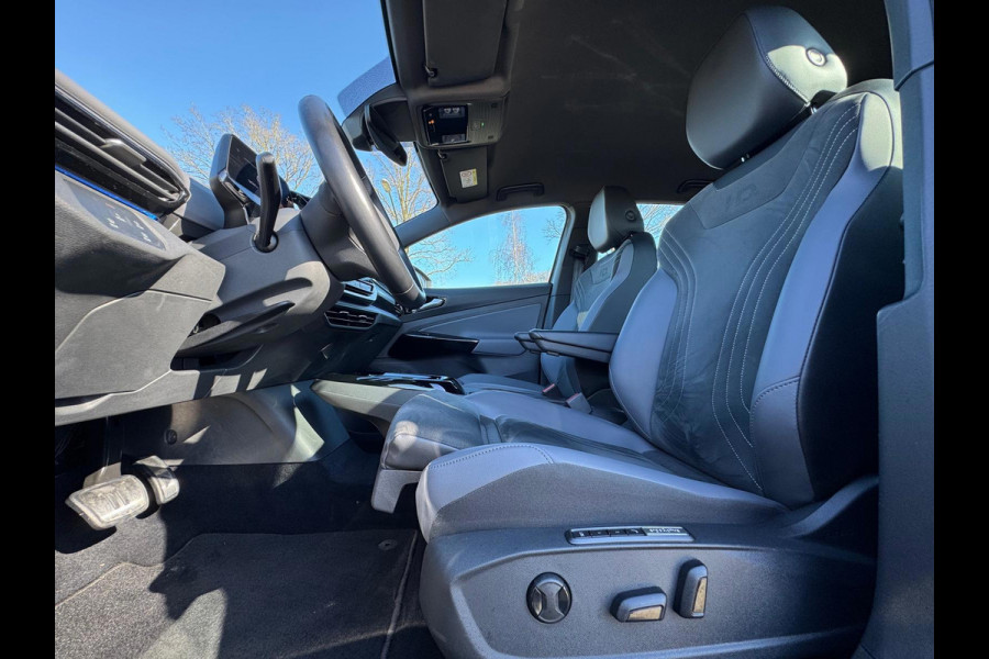 Volkswagen ID.4 Pro 77 kWh, achteruitrijcamera, stoel-stuurverwarming, 20 inch,vele opties, 1 e eigenaar, NL auto met nap