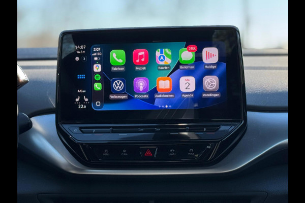 Volkswagen ID.4 Pro 77 kWh, achteruitrijcamera, stoel-stuurverwarming, 20 inch,vele opties, 1 e eigenaar, NL auto met nap