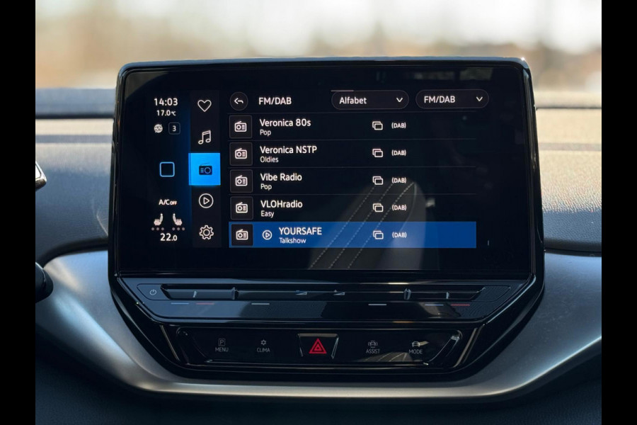 Volkswagen ID.4 Pro 77 kWh, achteruitrijcamera, stoel-stuurverwarming, 20 inch,vele opties, 1 e eigenaar, NL auto met nap