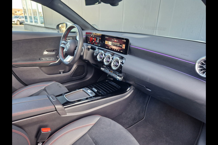 Mercedes-Benz A-Klasse 250 4MATIC AMG Facelift /Led /Pano /Deald ond.