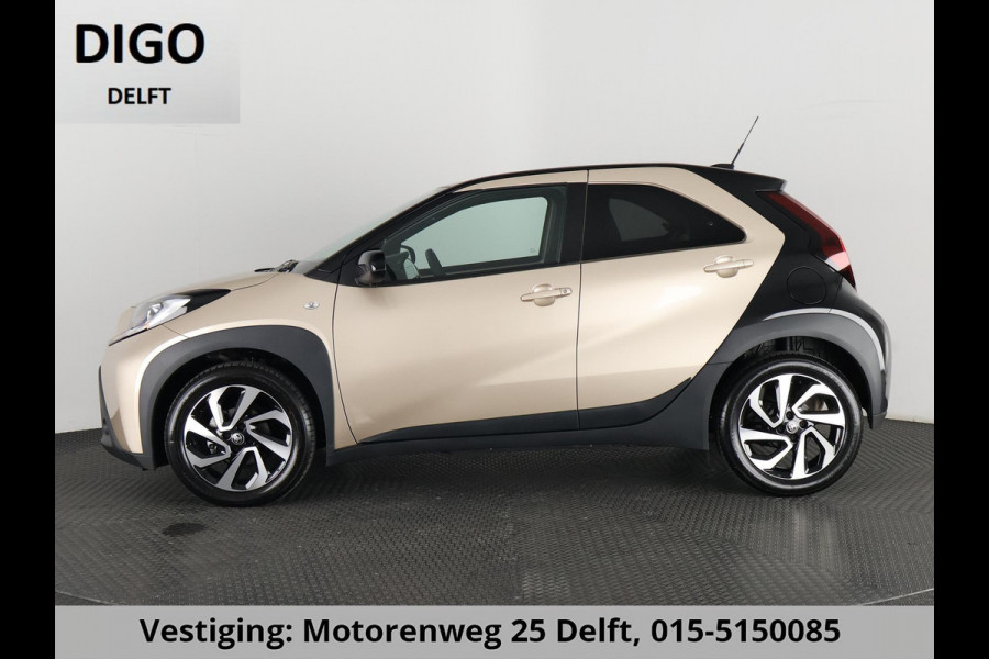 Toyota Aygo X 1.0 VVT-i MT Pulse GARANTIE TOT 03-2035! . STOELVERWARMING . APPLECARPLAY & ANDRIOD AUTO . ACHTERUITRIJ CAMERA .