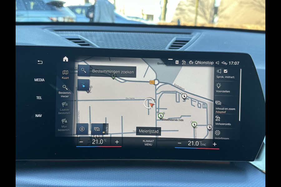 BMW iX1 xDrive30 67 kWh VAN € 41.900,- VOOR € 38.440,- UW LENTEVOORDEEL: € 3.460,-!| M-SPORT| COMPLEET | SOH 99% | ELEK. ACHTERKLEP |STOELVERWARMING| ACHTERUITRIJCAMERA| COMFORT ACCESS| APPLE CARPLAY/ ANDROID AUTO|