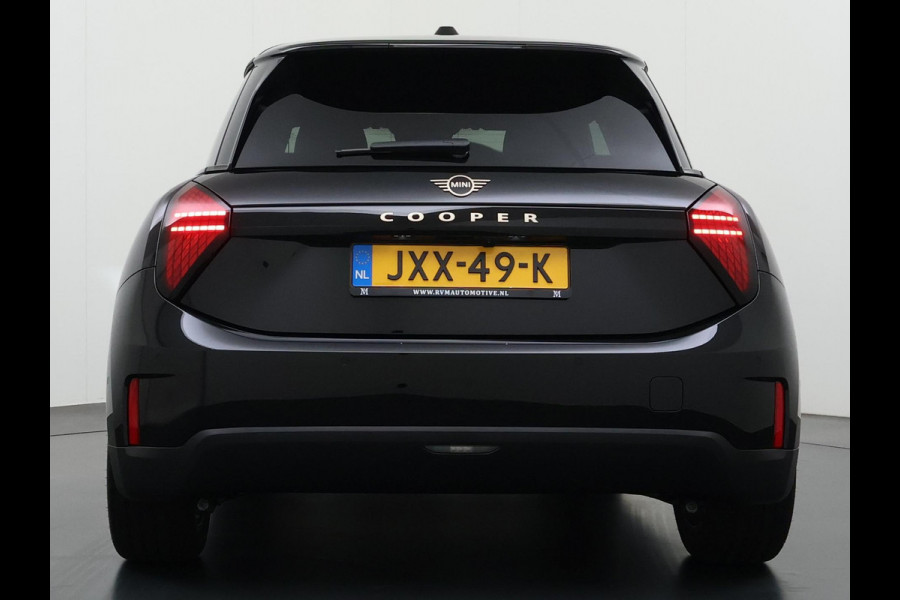 MINI Cooper E Essential XS 40.7 kWh | NIEUWE AUTO | HEAD-UP DISPLAY | CAMERA | STOELVERWARMING  | ORIGINEEL NL AUTO | FABRIEKSGARANTIE TM 2029 |