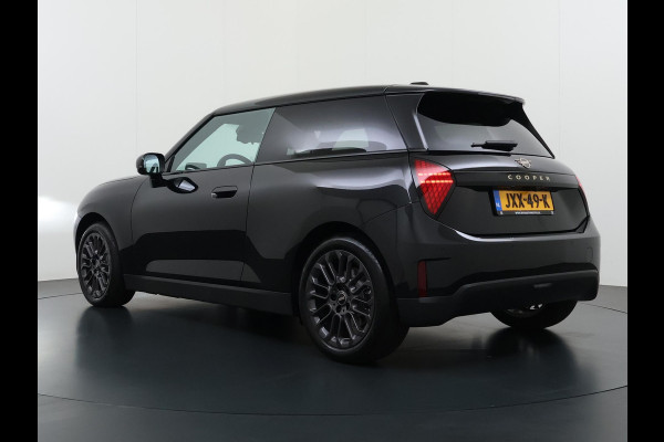 MINI Cooper E Essential XS 40.7 kWh | NIEUWE AUTO | HEAD-UP DISPLAY | CAMERA | STOELVERWARMING  | ORIGINEEL NL AUTO | FABRIEKSGARANTIE TM 2029 |