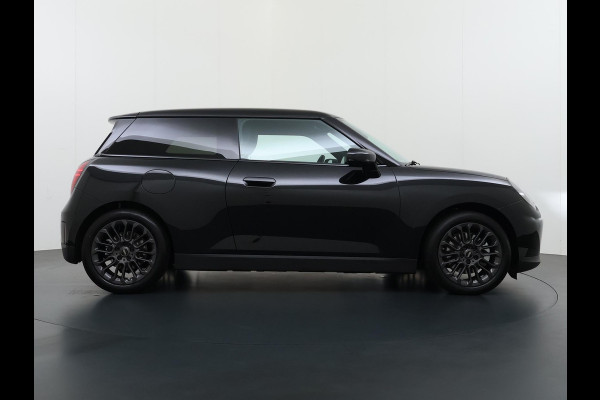 MINI Cooper E Essential XS 40.7 kWh | NIEUWE AUTO | HEAD-UP DISPLAY | CAMERA | STOELVERWARMING  | ORIGINEEL NL AUTO | FABRIEKSGARANTIE TM 2029 |