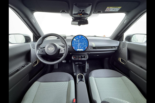 MINI Cooper E Essential XS 40.7 kWh | NIEUWE AUTO | HEAD-UP DISPLAY | CAMERA | STOELVERWARMING  | ORIGINEEL NL AUTO | FABRIEKSGARANTIE TM 2029 |