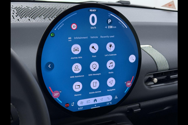 MINI Cooper E Essential XS 40.7 kWh | NIEUWE AUTO | HEAD-UP DISPLAY | CAMERA | STOELVERWARMING  | ORIGINEEL NL AUTO | FABRIEKSGARANTIE TM 2029 |