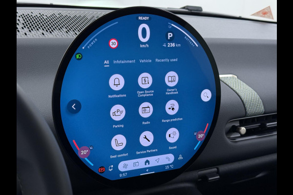 MINI Cooper E Essential XS 40.7 kWh | NIEUWE AUTO | HEAD-UP DISPLAY | CAMERA | STOELVERWARMING  | ORIGINEEL NL AUTO | FABRIEKSGARANTIE TM 2029 |