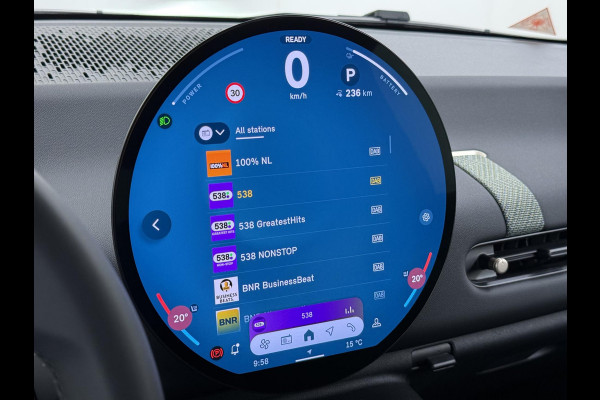 MINI Cooper E Essential XS 40.7 kWh | NIEUWE AUTO | HEAD-UP DISPLAY | CAMERA | STOELVERWARMING  | ORIGINEEL NL AUTO | FABRIEKSGARANTIE TM 2029 |