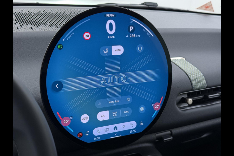 MINI Cooper E Essential XS 40.7 kWh | NIEUWE AUTO | HEAD-UP DISPLAY | CAMERA | STOELVERWARMING  | ORIGINEEL NL AUTO | FABRIEKSGARANTIE TM 2029 |