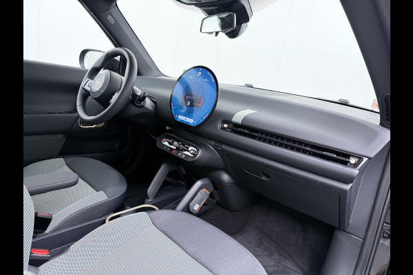 MINI Cooper E Essential XS 40.7 kWh | NIEUWE AUTO | HEAD-UP DISPLAY | CAMERA | STOELVERWARMING  | ORIGINEEL NL AUTO | FABRIEKSGARANTIE TM 2029 |