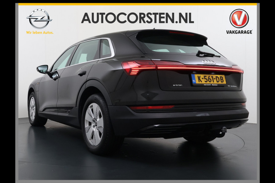 Audi e-tron 55 Quattro 95kWh 408PK- Leer+Verwarmd Trekhaak Luchtvering Adap.Cruise Navi Ecc Stoelverwarming Business edition Plus LED Lmv Elek.Achterklep Privacy Glas Keyless Zwarte Hemel Origineel Nederlandse Auto SOH 89% Trekhaak 1800kg !