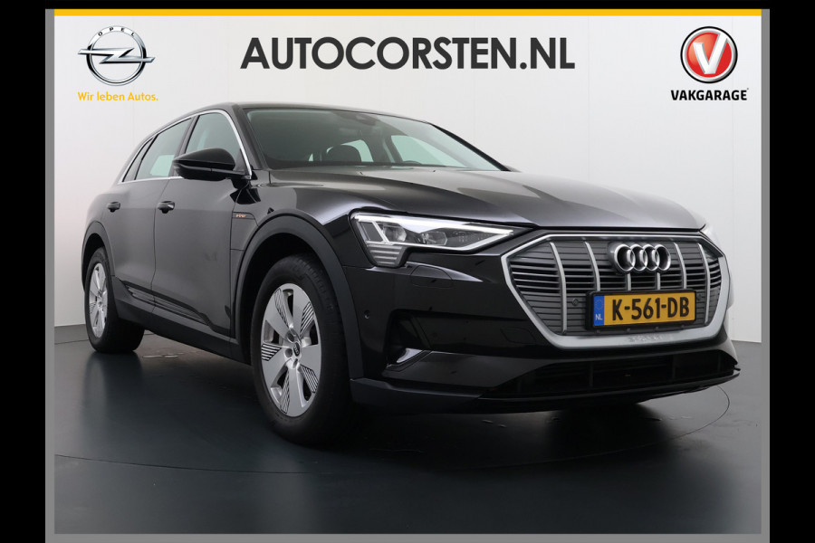 Audi e-tron 55 Quattro 95kWh 408PK- Leer+Verwarmd Trekhaak Luchtvering Adap.Cruise Navi Ecc Stoelverwarming Business edition Plus LED Lmv Elek.Achterklep Privacy Glas Keyless Zwarte Hemel Origineel Nederlandse Auto SOH 89% Trekhaak 1800kg !