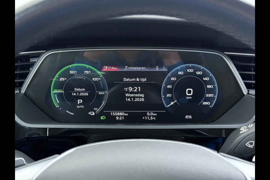 Audi e-tron 55 Quattro 95kWh 408PK- Leer+Verwarmd Trekhaak Luchtvering Adap.Cruise Navi Ecc Stoelverwarming Business edition Plus LED Lmv Elek.Achterklep Privacy Glas Keyless Zwarte Hemel Origineel Nederlandse Auto SOH 89% Trekhaak 1800kg !