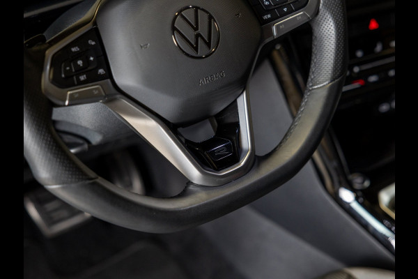 Volkswagen T-Roc 1.5 TSI R-Line Edition / 150pk / Stoel en stuur verwarming / Achteruitrij camera / Keyless /