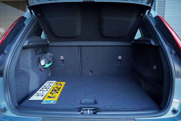 Volvo XC40 1.5 T2 Business Pro / Aut / Adaptive Cruise / Trekhaak / Incl BTW