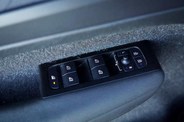 Volvo XC40 1.5 T2 Business Pro / Aut / Adaptive Cruise / Trekhaak / Incl BTW