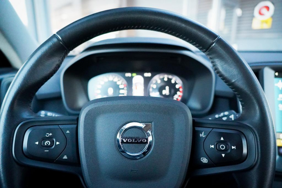 Volvo XC40 1.5 T2 Business Pro / Aut / Adaptive Cruise / Trekhaak / Incl BTW