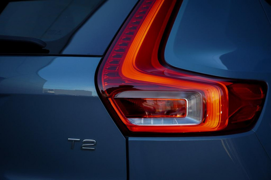 Volvo XC40 1.5 T2 Business Pro / Aut / Adaptive Cruise / Trekhaak / Incl BTW