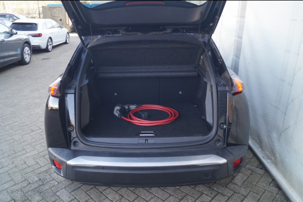 Peugeot e-2008 EV Allure 50kWh -SOH93%-NAVI-ECC-PDC-