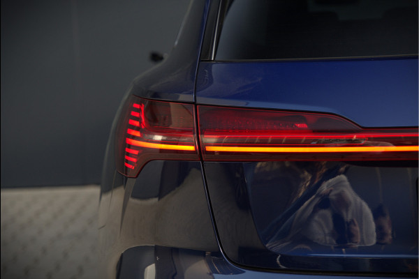 Audi e-tron e-tron 55 quattro advanced Pro Line S 95 kWh S-Line | Panoramadak | Bang & Olufsen | Stoelverwarming | Head-Up Display | 360 Camera | Matrix LED | Luchtvering | Memory Seat | Keyless | Elektrisch Verstelbare Stoelen | B&O
