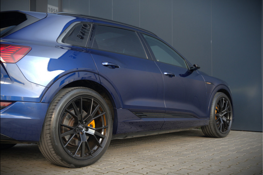 Audi e-tron e-tron 55 quattro advanced Pro Line S 95 kWh S-Line | Panoramadak | Bang & Olufsen | Stoelverwarming | Head-Up Display | 360 Camera | Matrix LED | Luchtvering | Memory Seat | Keyless | Elektrisch Verstelbare Stoelen | B&O
