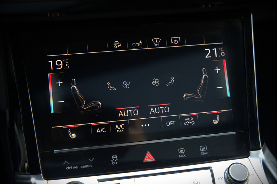 Audi e-tron e-tron 55 quattro advanced Pro Line S 95 kWh S-Line | Panoramadak | Bang & Olufsen | Stoelverwarming | Head-Up Display | 360 Camera | Matrix LED | Luchtvering | Memory Seat | Keyless | Elektrisch Verstelbare Stoelen | B&O