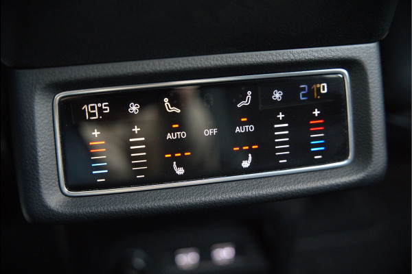 Audi e-tron e-tron 55 quattro advanced Pro Line S 95 kWh S-Line | Panoramadak | Bang & Olufsen | Stoelverwarming | Head-Up Display | 360 Camera | Matrix LED | Luchtvering | Memory Seat | Keyless | Elektrisch Verstelbare Stoelen | B&O