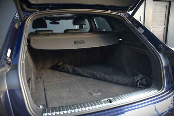 Audi e-tron e-tron 55 quattro advanced Pro Line S 95 kWh S-Line | Panoramadak | Bang & Olufsen | Stoelverwarming | Head-Up Display | 360 Camera | Matrix LED | Luchtvering | Memory Seat | Keyless | Elektrisch Verstelbare Stoelen | B&O