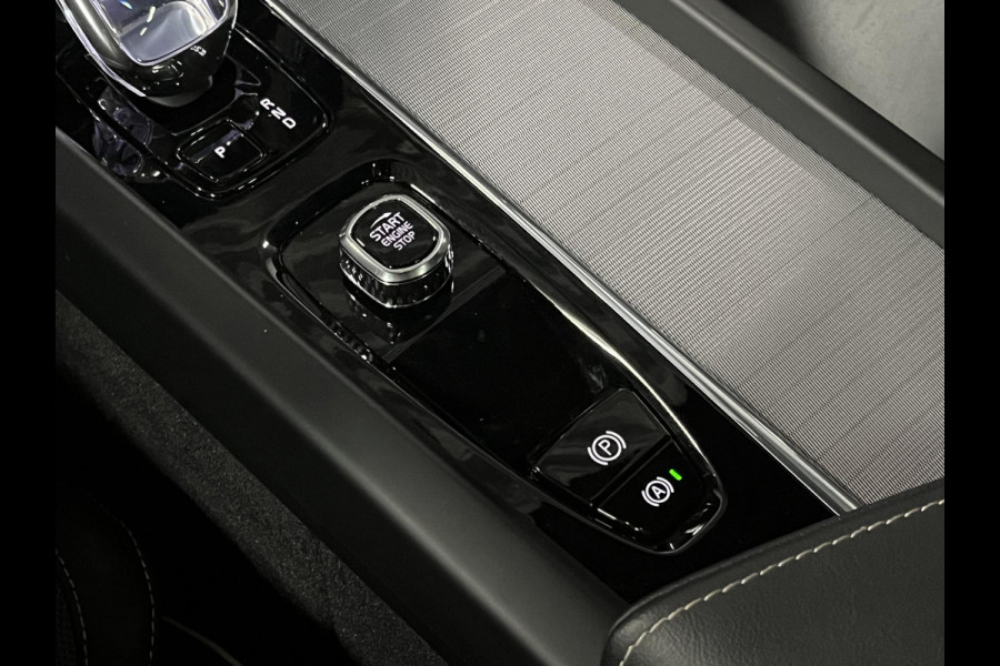Volvo XC60 2.0 T6 Plug-in hybrid AWD Plus Dark Adapt. Cruise | Open dak | 360 camera | Harman Kardon | Stuur-/stoelverwarming | Memory