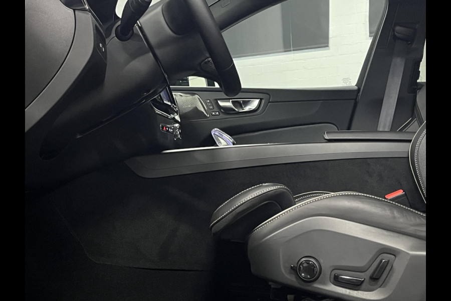 Volvo XC60 2.0 T6 Plug-in hybrid AWD Plus Dark Adapt. Cruise | Open dak | 360 camera | Harman Kardon | Stuur-/stoelverwarming | Memory
