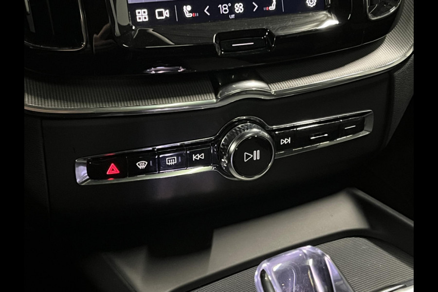 Volvo XC60 2.0 T6 Plug-in hybrid AWD Plus Dark Adapt. Cruise | Open dak | 360 camera | Harman Kardon | Stuur-/stoelverwarming | Memory