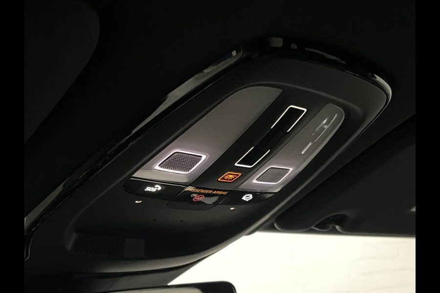 Volvo XC60 2.0 T6 Plug-in hybrid AWD Plus Dark Adapt. Cruise | Open dak | 360 camera | Harman Kardon | Stuur-/stoelverwarming | Memory